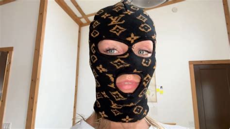 ski mask girl onlyfans leaked|TheSkiMaskGirl accidental face and name reveal。